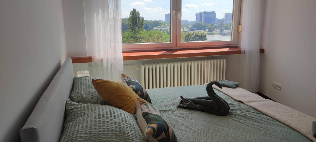Danube Riverside Apartment With Quite Workplace ブラチスラヴァ エクステリア 写真